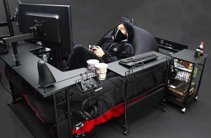 Oto koniec internetu. Gamingowe łóżko z Japonii to jedyny mebel, jakiego potrzebuje gracz