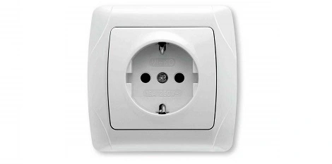 Internet w gniazdku elektrycznym już niedługo w Polsce?