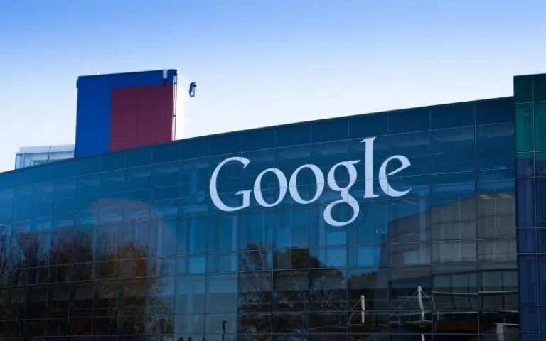 Google pozwoli Ci sprawdzić historię reklamodawców, których promuje