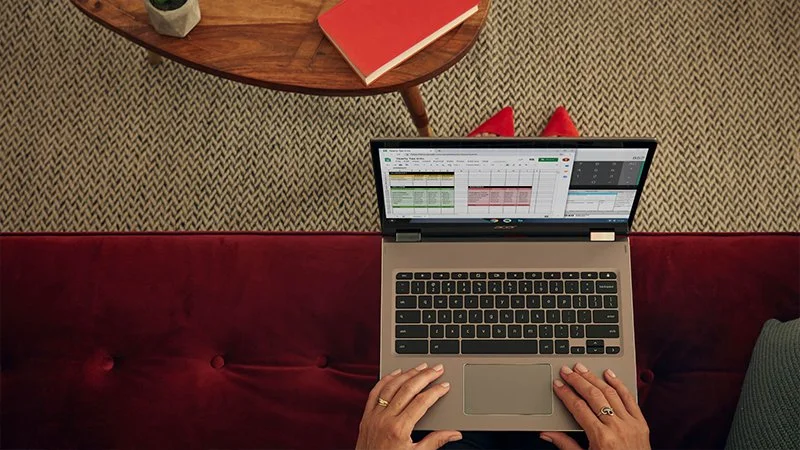 Google pracuje nad Chromebookiem z dwoma ekranami dotykowymi