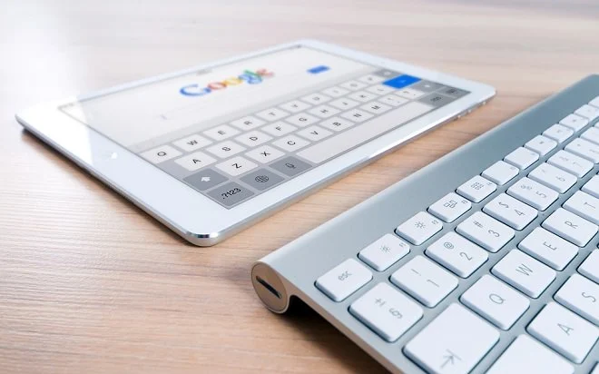 Google pracuje nad nowym, mądrzejszym komunikatorem