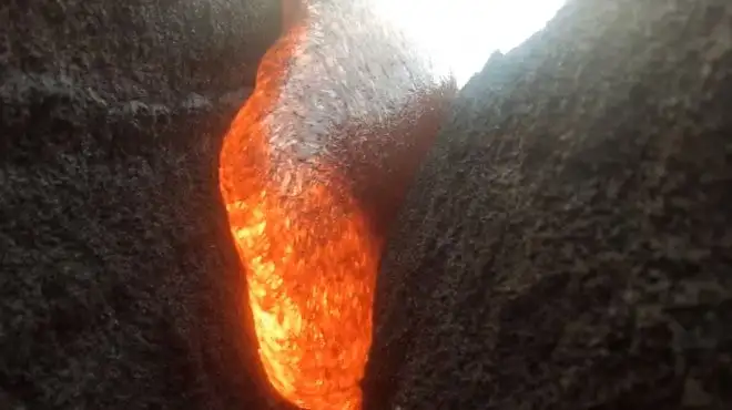 Kamerka GoPro przetrwała bliskie spotkanie z lawą. Zobacz wideo