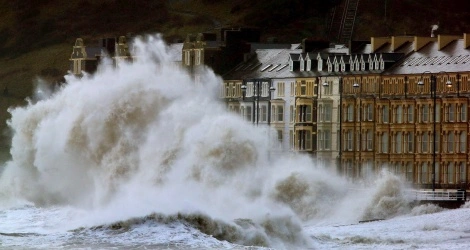 Holendrzy stworzyli największe na świecie urządzenie do generowania fal. Po co?