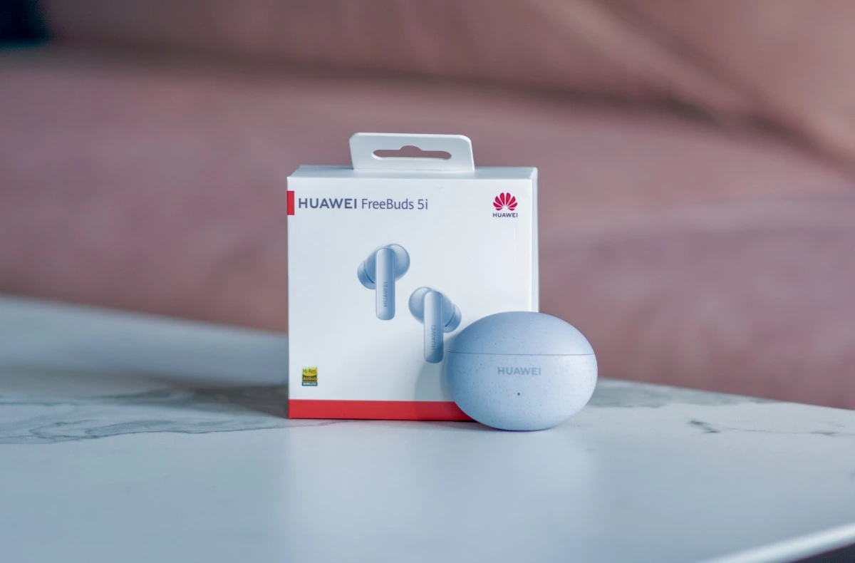 Słuchawki Huawei FreeBuds 5i już w Polsce. W tej cenie mogą być hitem