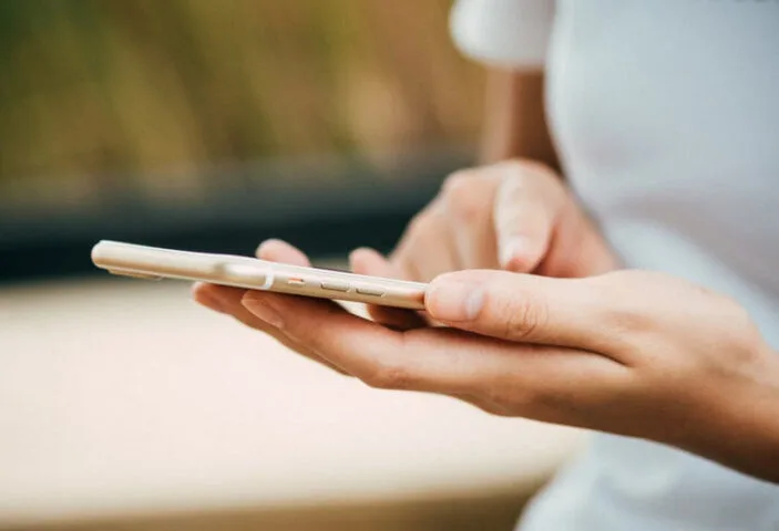 Problemy z ładowaniem nowych iPhone’ów naprawione