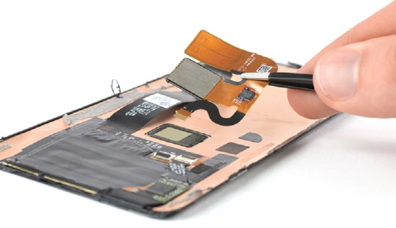 Mate 20 Pro rozebrany przez iFixit – jak ciężko jest naprawić najnowszego flagowca Huawei?