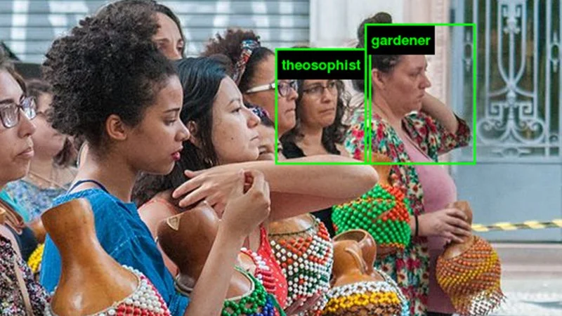 Ta witryna powie Ci, co myśli o Tobie sztuczna inteligencja. Podpowiadamy: nic dobrego