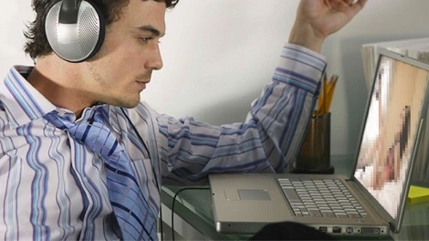 Rosja blokuje dostęp do stron pornograficznych