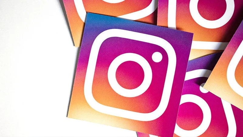 Nie obserwujesz danego influencera na Instagramie? Trudno, będziesz do tego zmuszony