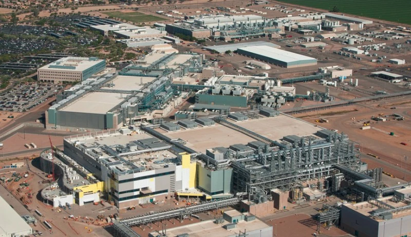 Intel nie zainwestuje miliardów euro w Wielkiej Brytanii. Chodzi o Brexit