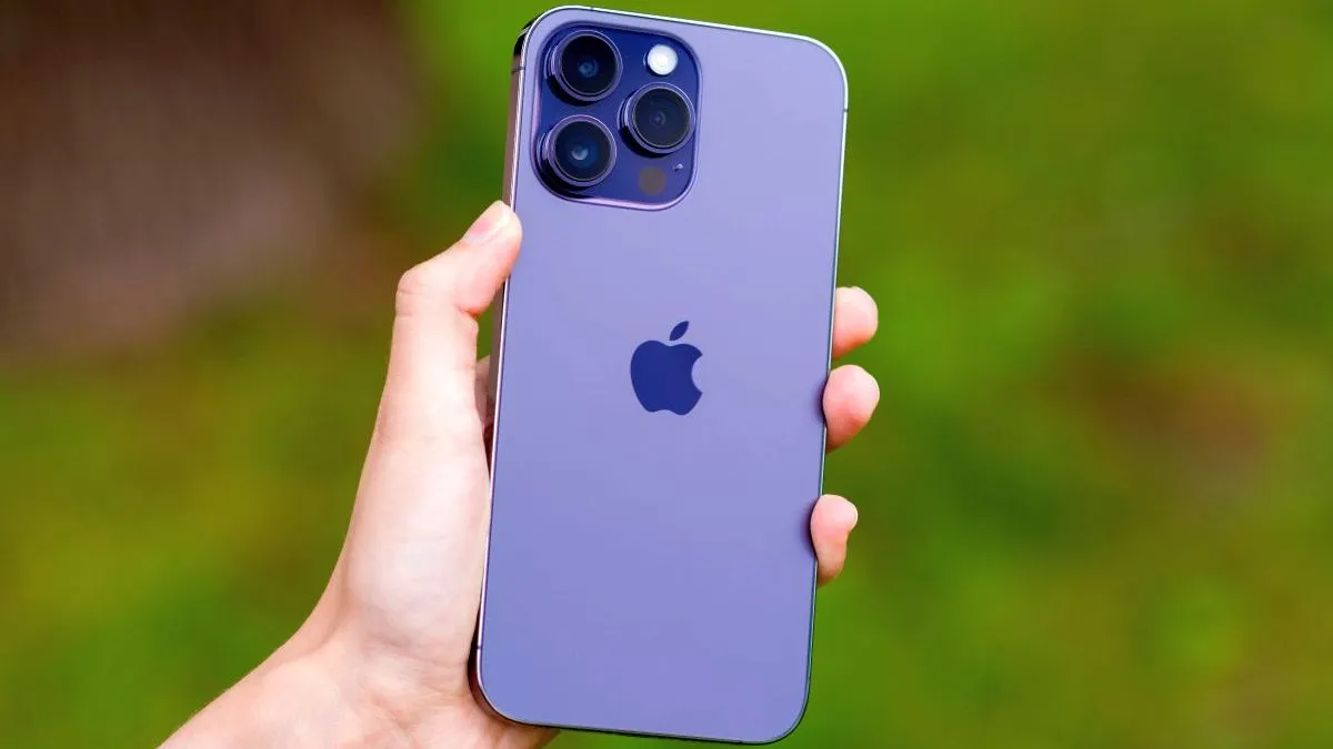 iOS 16.0.2 już jest. Naprawia błąd kamery w iPhone 14 Pro