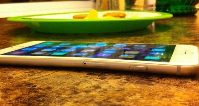 iphone-6-plus-bentgate-2