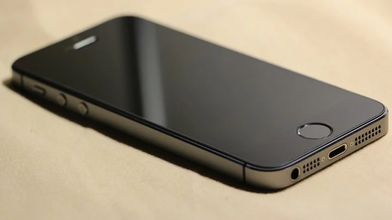 Korzystasz z iPhone 5? Niedługo możesz stracić dostęp do funkcji sieciowych