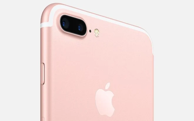 iPhone 7 Plus wyprzedany. Zabrakło też modelu w kolorze onyksu