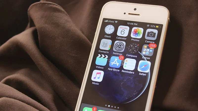 Pamiętacie jak Google znalazło luki w iPhone’ach? Apple prezentuje nieco inną wersję wydarzeń