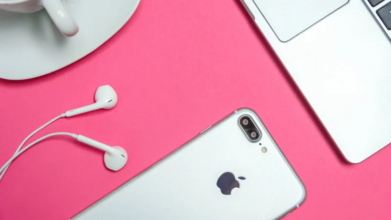 Amerykanie są przekonani, że Apple jest liderem w wyścigu 5G