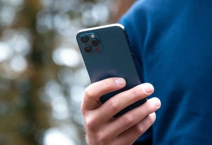 iPhone 13 z łącznością satelitarną. To może być rewolucja