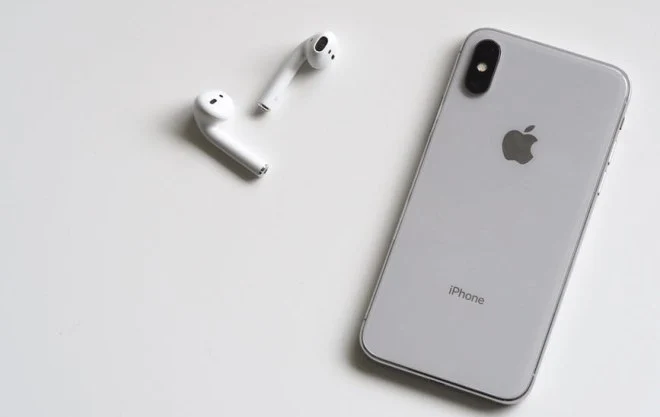 Apple sprzedało mniej iPhone’ów, ale zarobiło więcej. Najnowszy raport finansowy