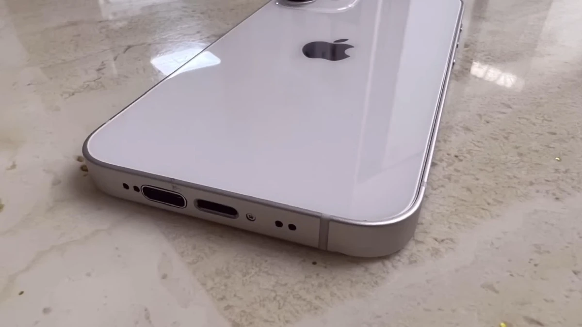 Powstał iPhone z USB-C i złączem Lightning