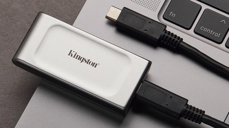 Superszybki SSD USB zmieści się w twojej kieszeni. Kingston XS2000 Portable