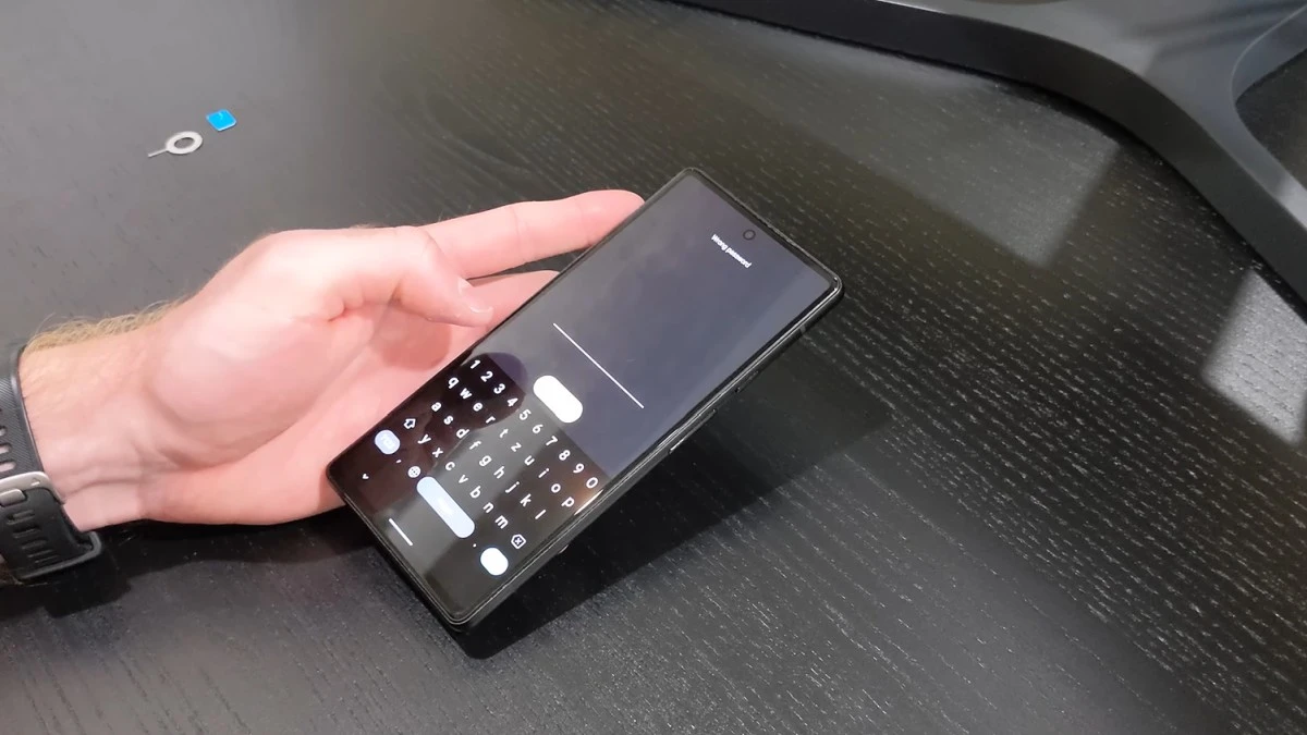 Zapomniał PIN do telefonu, ale znalazł obejście. Google wypłaciło mu 316 tys. złotych