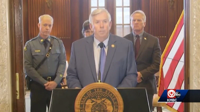 Wyświetlił kod źródłowy strony. Polityk uznał to za atak hakerski