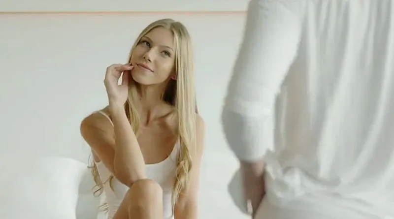 PayPal wypowiada wojnę PornHubowi. Ponad 100 tys. modelek i modeli ma problem