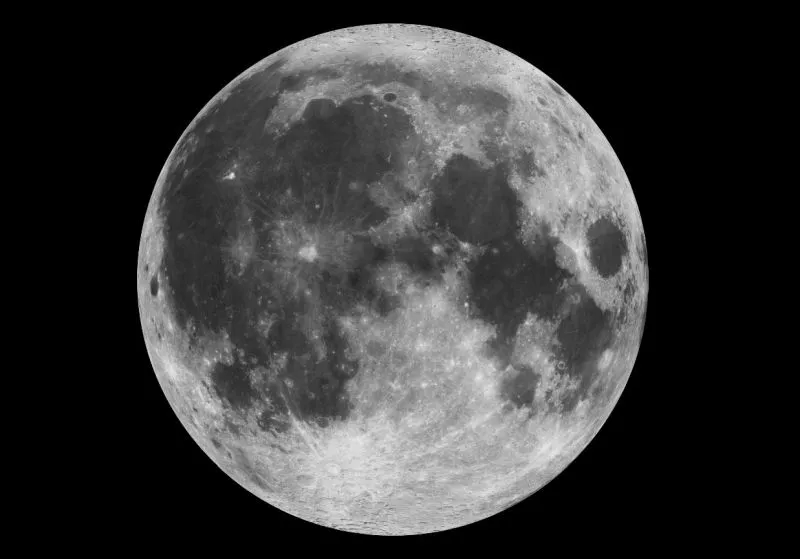 Ile Księżyców mogłoby zmieścić się na niebie? Odpowiedź Cię zaskoczy