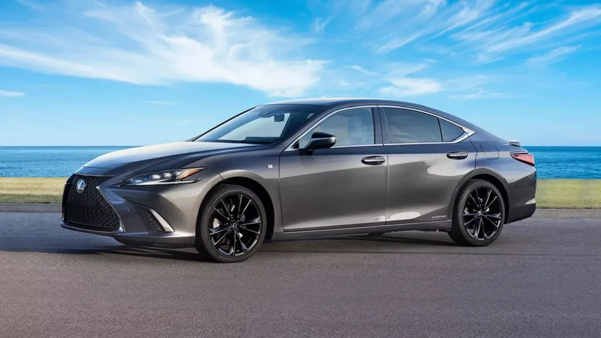 Premium żenada. Lexus wyłącza 3G w swoich samochodach, odcina kierowców od usług