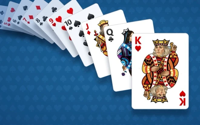 Pasjans w Windowsie obchodzi 30 urodziny. Dalej grają w niego miliony