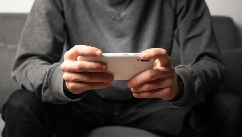 Gry mobilne zdominowały rynek. PC i konsole daleko w tyle