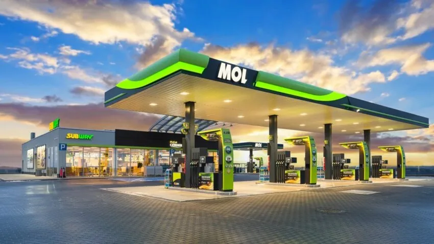 Paliwo taniej aż o 45 groszy na litrze. Potrzebujesz tej nowej aplikacji