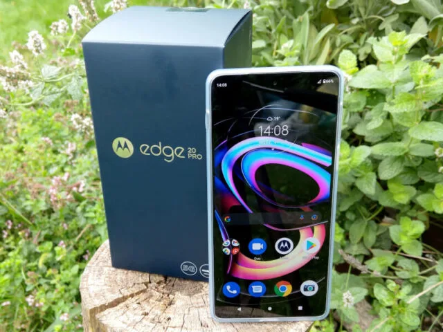 Motorola Edge 20 Pro – pierwsze wrażenia i powrót marki do klasy premium