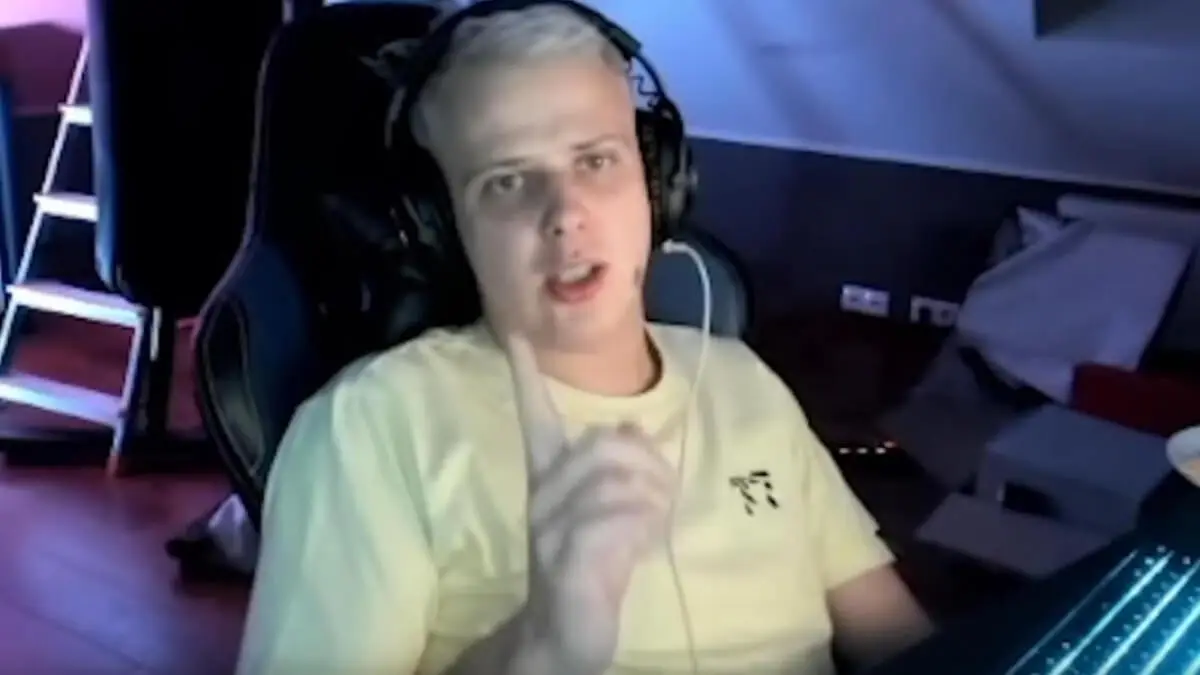 Nitrozyniak błaga Twitcha o odbanowanie. To żenujące zachowanie, oto dlaczego