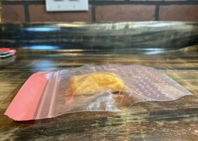 Nugget sprzedany za 100 tys. dolarów. Był podobny do postaci z Among Us