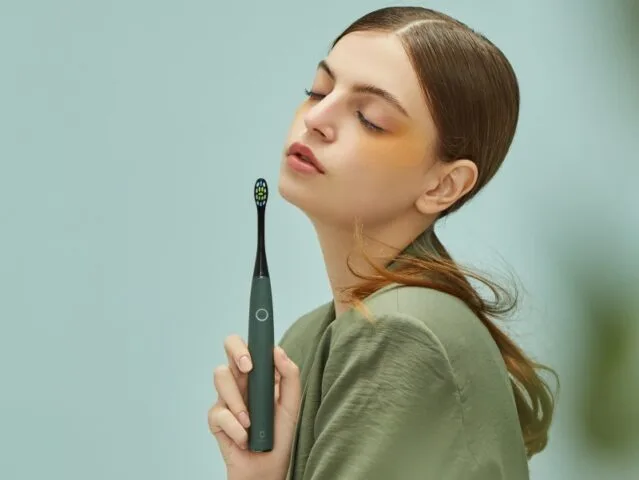 Zadbaj o zęby z Oclean Air 2 i szczoteczkę dzięki Oclean S1 Sterilizer