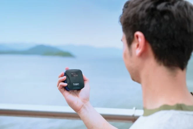 Oregon SHE101 zmierzy zanieczyszczenie powietrza i naładuje smartfona