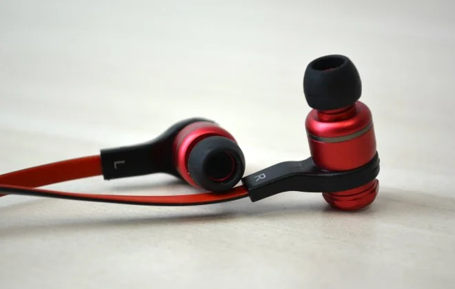 Ozone TriFX – test dokanałowych słuchawek dla graczy