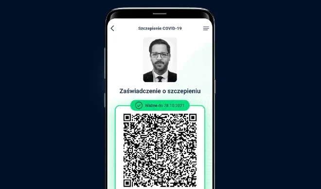 Cyfrowy paszport covidowy trafi do Polski. Jak to będzie działać?