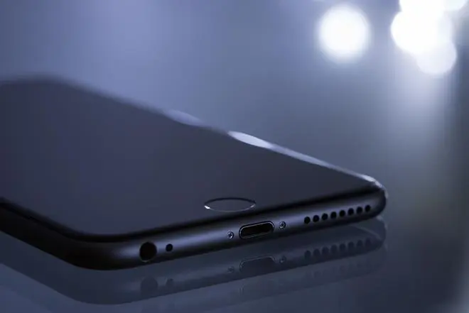 iPhone 8 będzie miał zupełnie nowy ekran