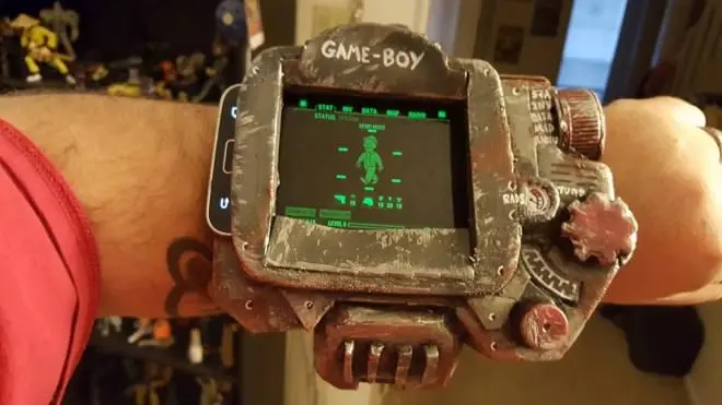 Gracz stworzył własnego Pip-Boya