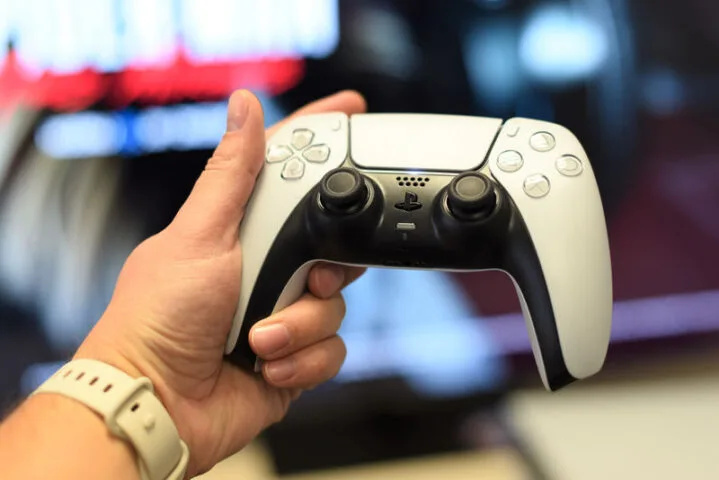 Masz PlayStation 5? Uważaj, żeby tego nie zrobić. Sony rozdaje perm bany