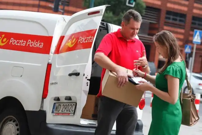 Dostałeś powiadomienie o awizo? Oszuści ponownie podszywają się pod Pocztę Polską