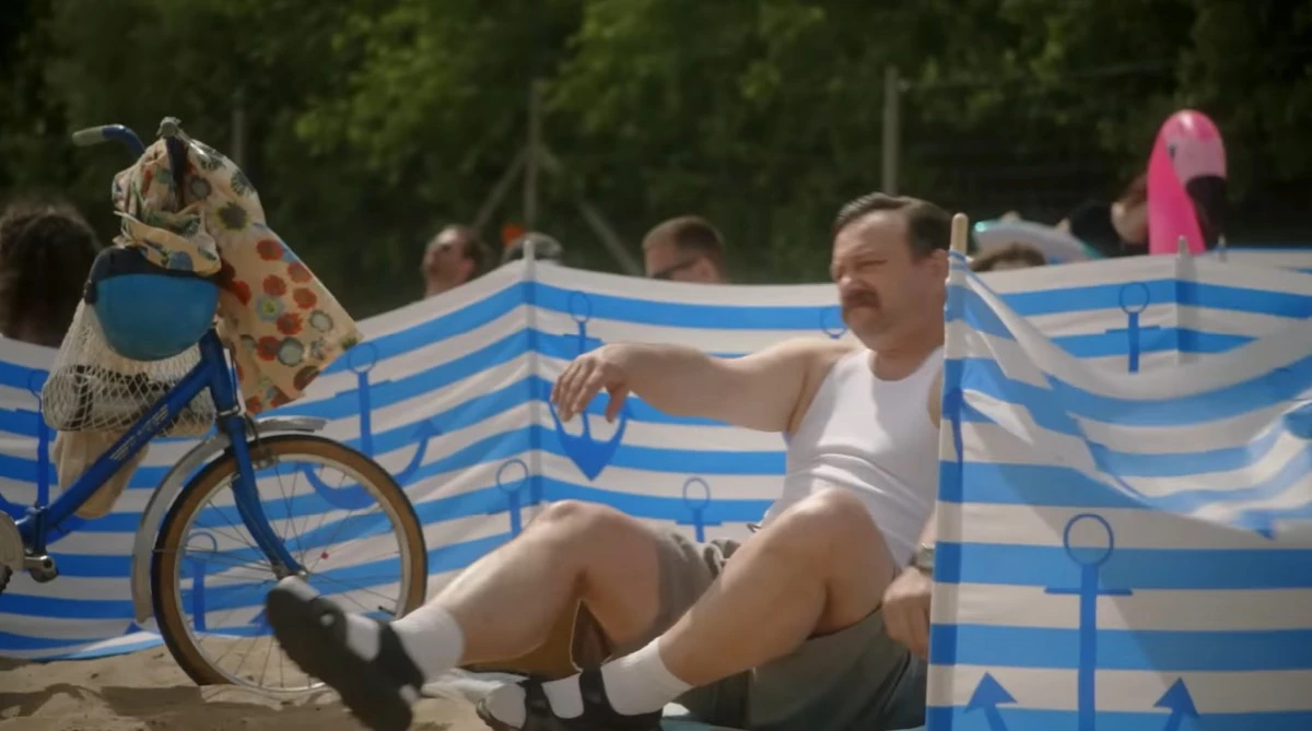 Typowy Janusz na polskiej plaży. Gdańsk stworzył zaskakujący film