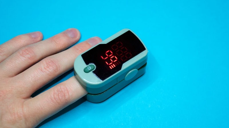 Rząd rozdaje darmowe pulsoksymetry. Jak otrzymać urządzenie do pomiaru saturacji?