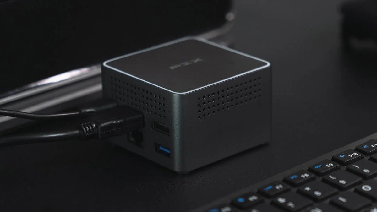 PX NII. Malutkie mini PC z obsługą 4K coraz częściej na lepszych procesorach