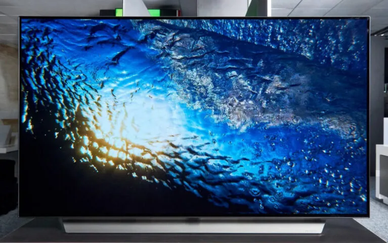 Rabat technologiczny w Neonet. Tańsze telewizory OLED i QLED