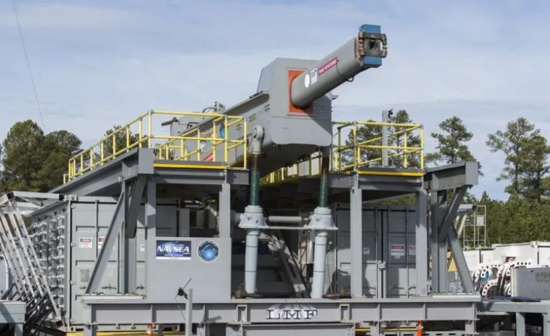 US Navy testuje eksperymentalną broń. Pociski osiągają prędkość 9200 km/h