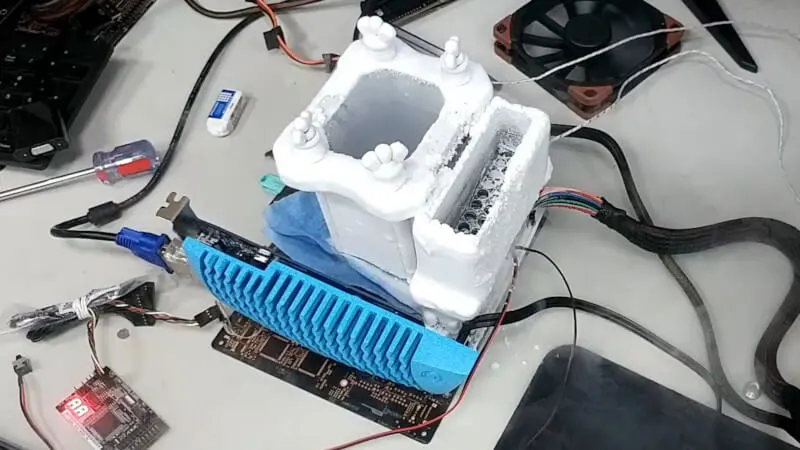 Rekord szybkości RAM pobity przez overclockera. I to na platformie AMD