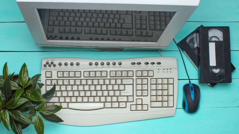 20 lat minęło. Z tych programów korzystaliśmy w 2002 roku